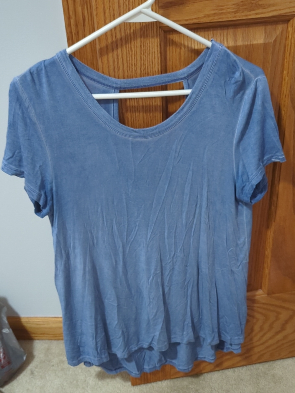 Olive & Oak Scoop Neck Short Sleeve Tee in Dusty Blue